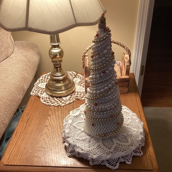 Vintage Pearl tree red highlighted with red pink beads necklaces mantle art - Picture 4 of 10